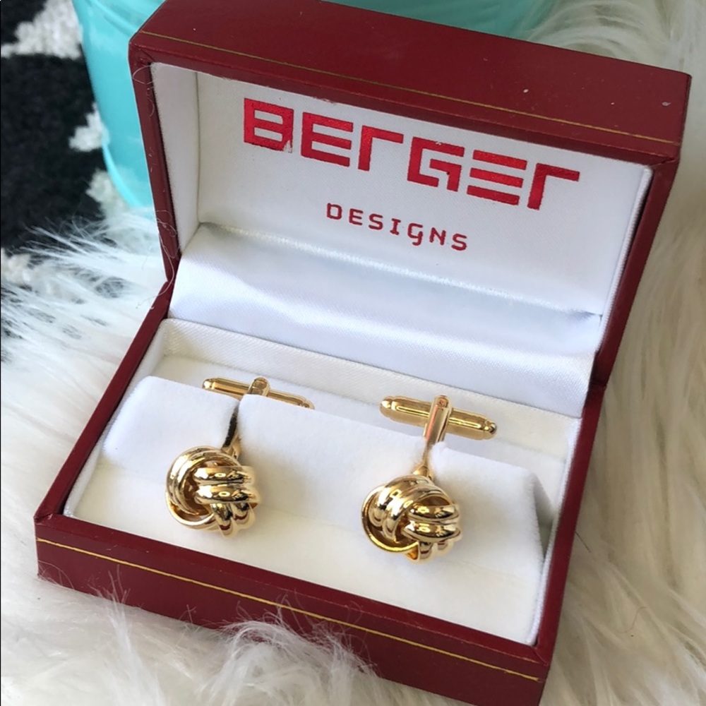 NWT MENS GOLD CUFFLINKS